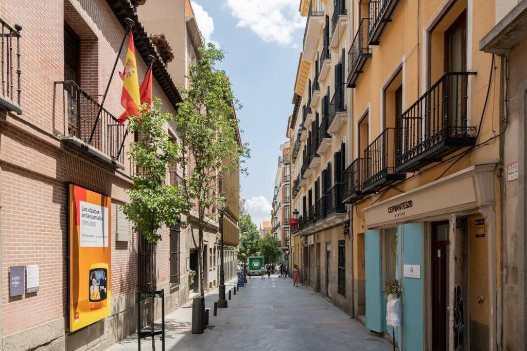 Flat In Barrio De Las Letras / Cervantes20 Мадрид Экстерьер фото